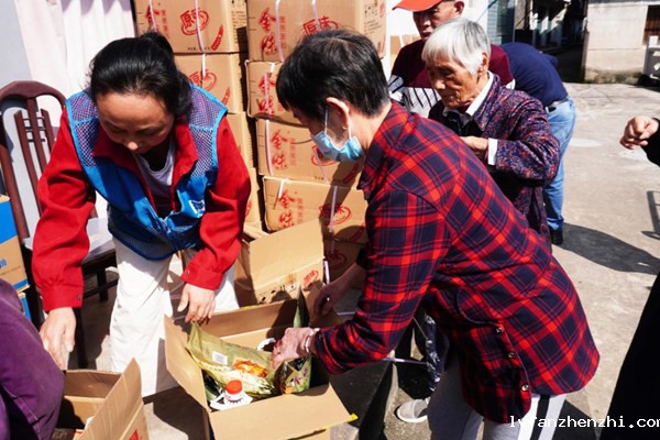 重阳节 | 溪口镇桕坑村敬老活动